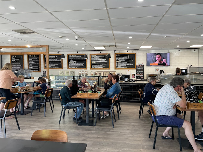 Nev's Café