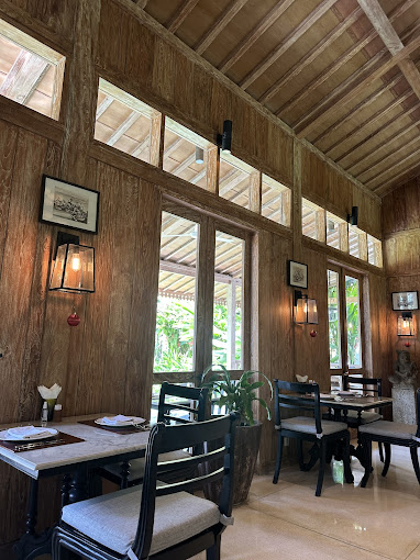 Kayumanis Resto Jimbaran