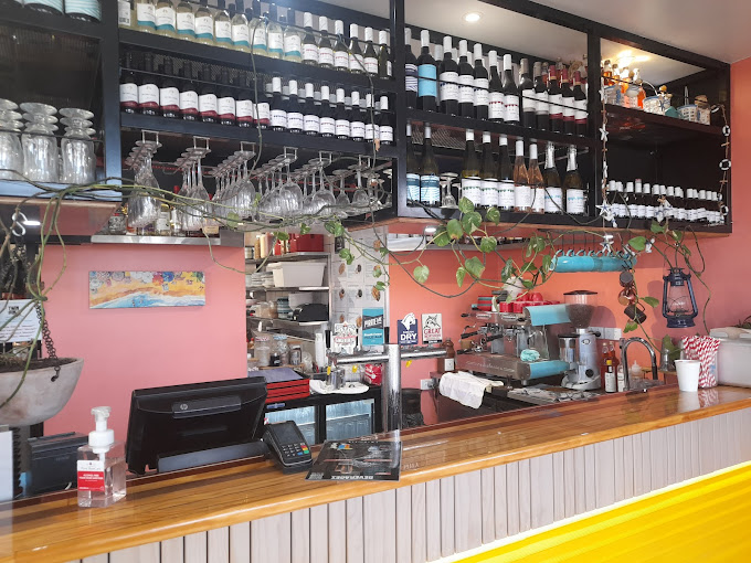 Twin Fin Fish & Chips Restaurant+Bar