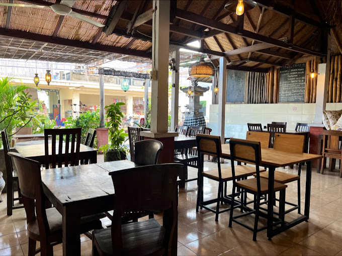 Warung Enak and Bungalows