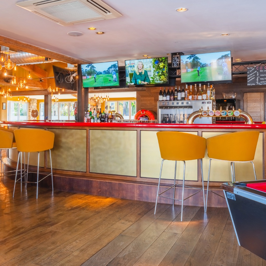 Marina Restaurant & Lounge Bar