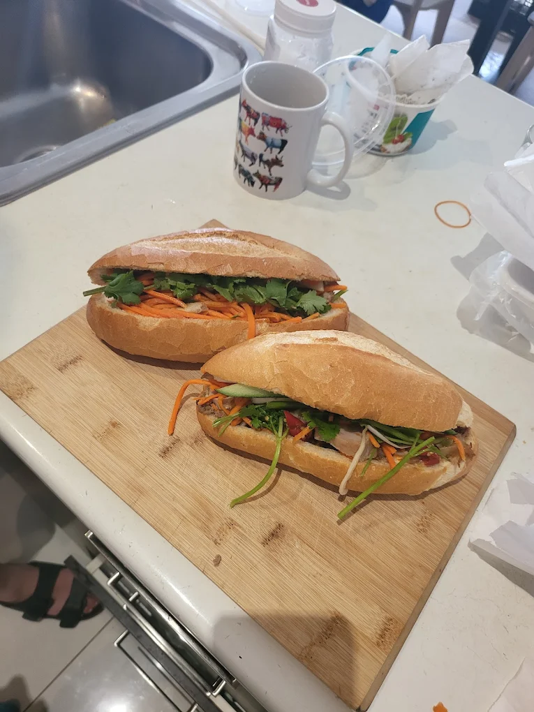 Ben Thanh Hot Bread & Cakes