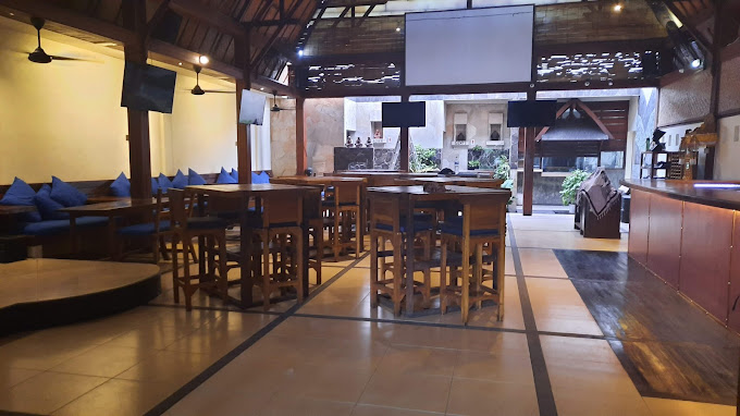Lucky Day Sports Bar Bali