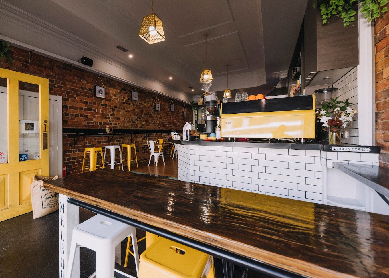 That Yellow Door Cafe