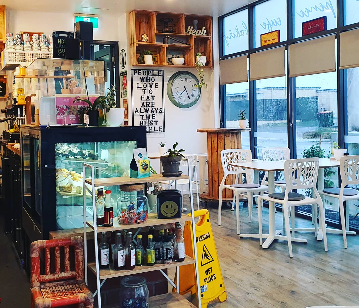 Threepence Cafe