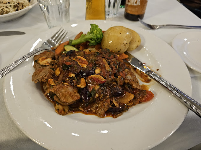La Trattoria Restaurant & Pizza Bar
