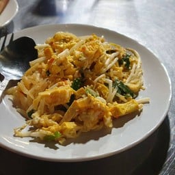 Lueng Pha Pad Thai