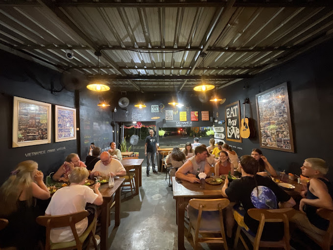 Vietnamese Minnie Warung