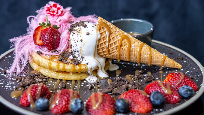 Andonis Cafe & Bar, Yeerongpilly
