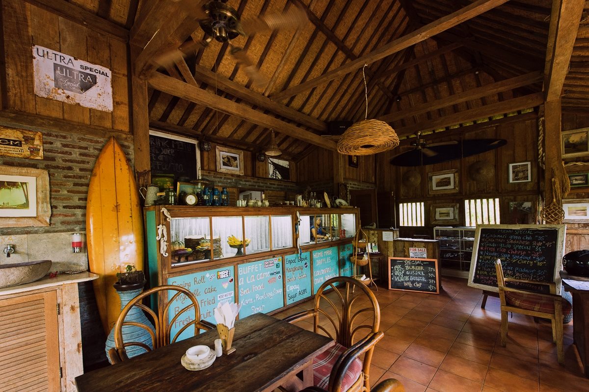 Warung In Salt Restaurant Bar