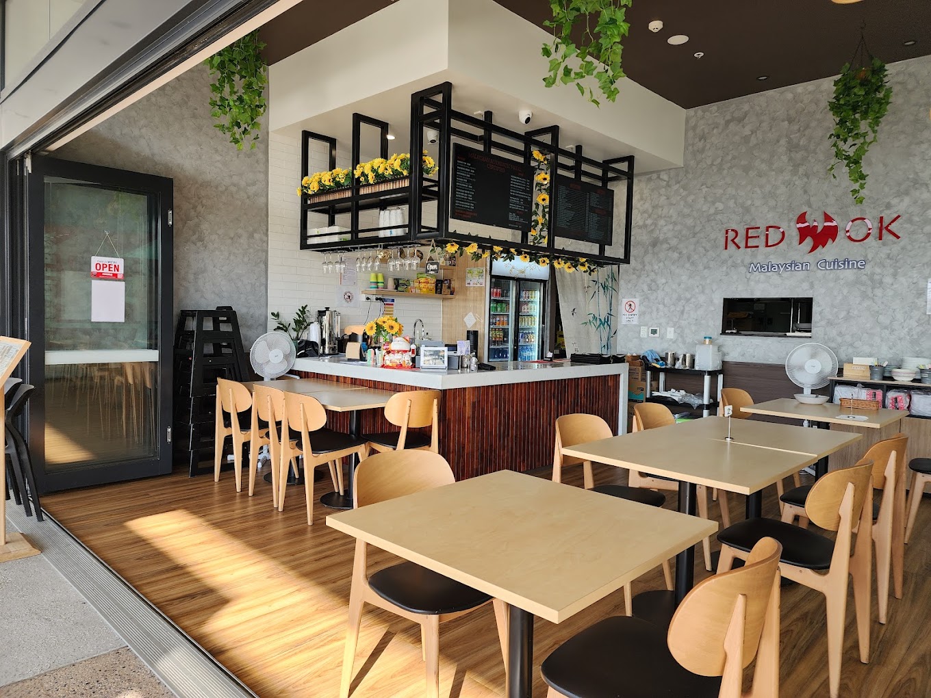 RedWok Malaysian Cuisine (100% HALAL)