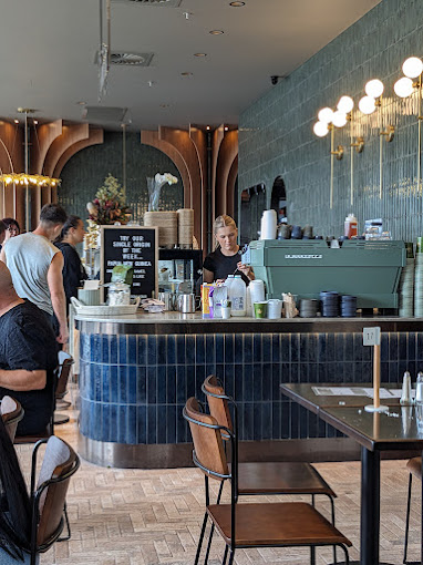 Banksia Cafe & Dessert Bar