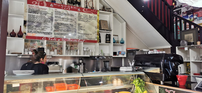 Munooshi Cafe