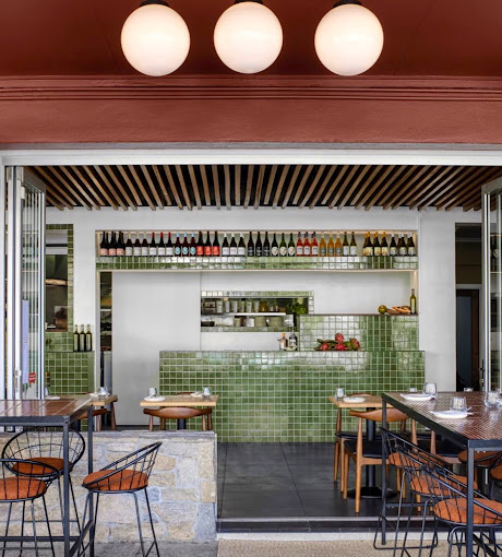 Tide Bar and Kitchen