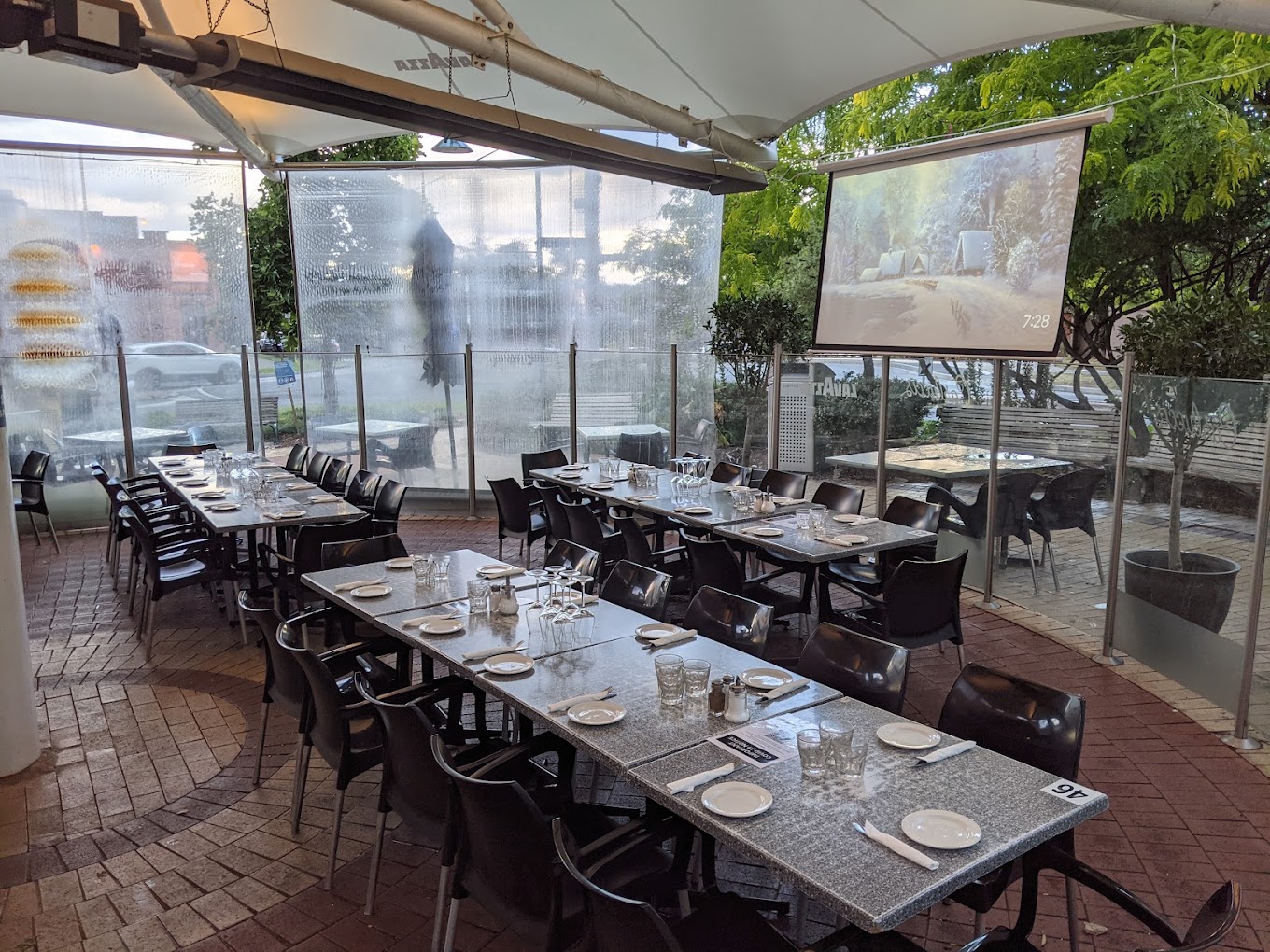 Carlucci's Restaurant