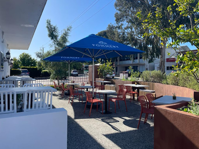Mistelle Bistro