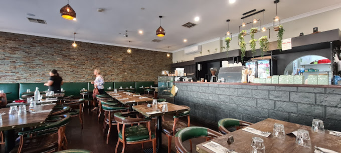 Shesh Besh Restaurant & Cafe
