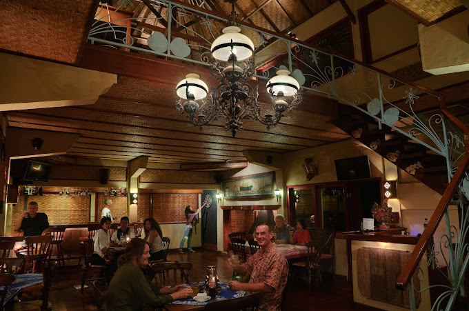 Strawberry Hill Hotel And Restaurant