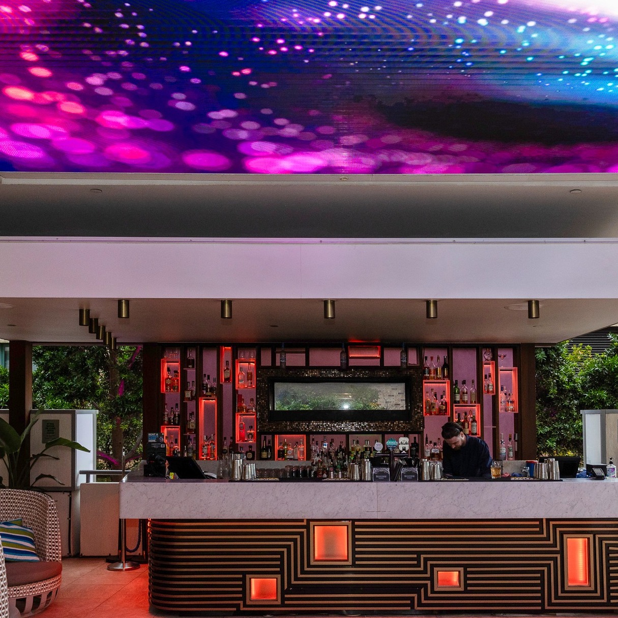 Soleil Pool Bar