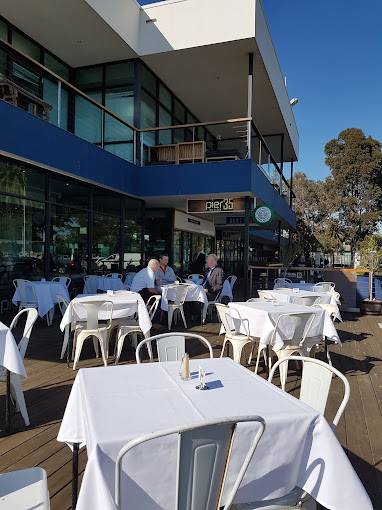 Pier 35 Bar & Grill