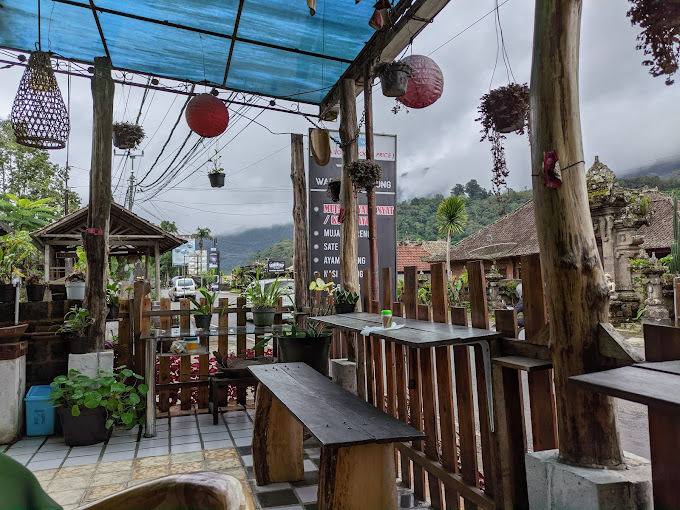 Warung Moglong