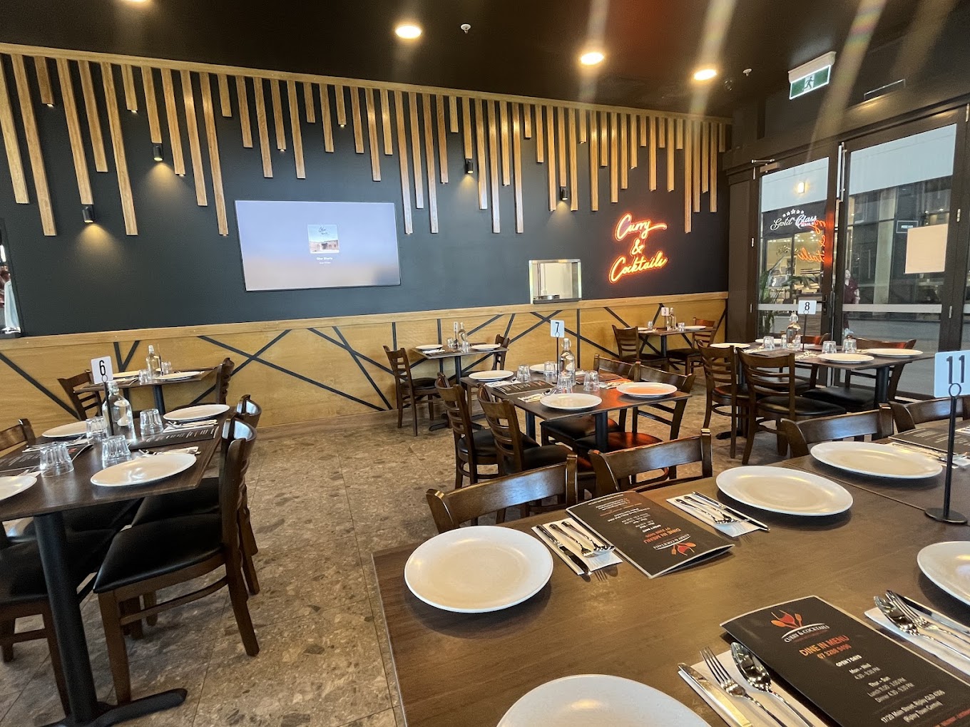 Curry & Cocktail Restaurant