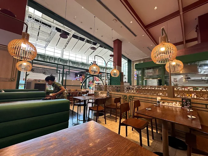 Mak's Noodle Centralworld Branch