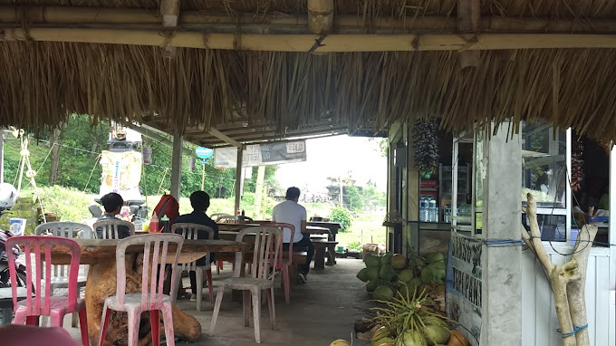 Warung tepi pantai Rest Area