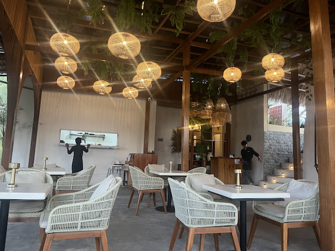 Kima Bay Restaurant & Bar