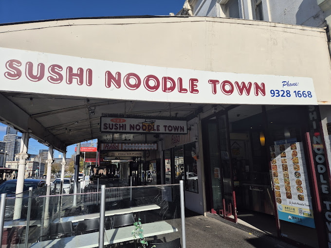 Noodle on Errols