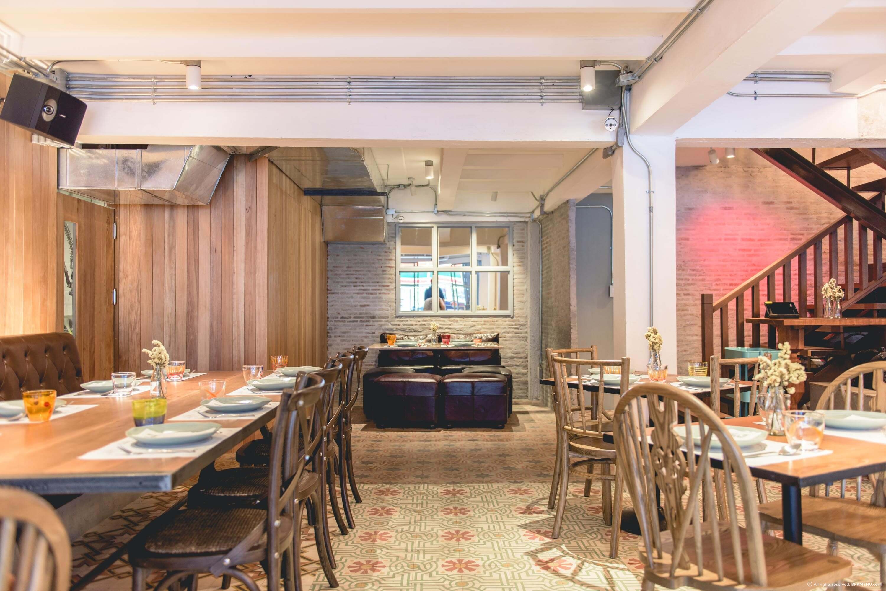 Charm Eatery and Bar, Sathon