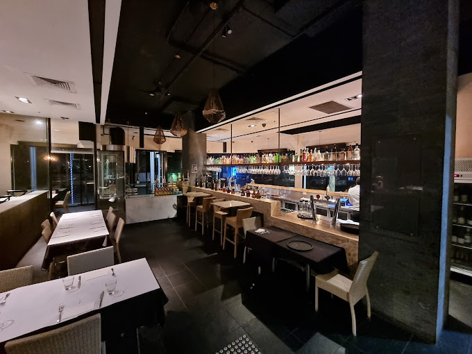 Indian Mehek Restaurant & Bar
