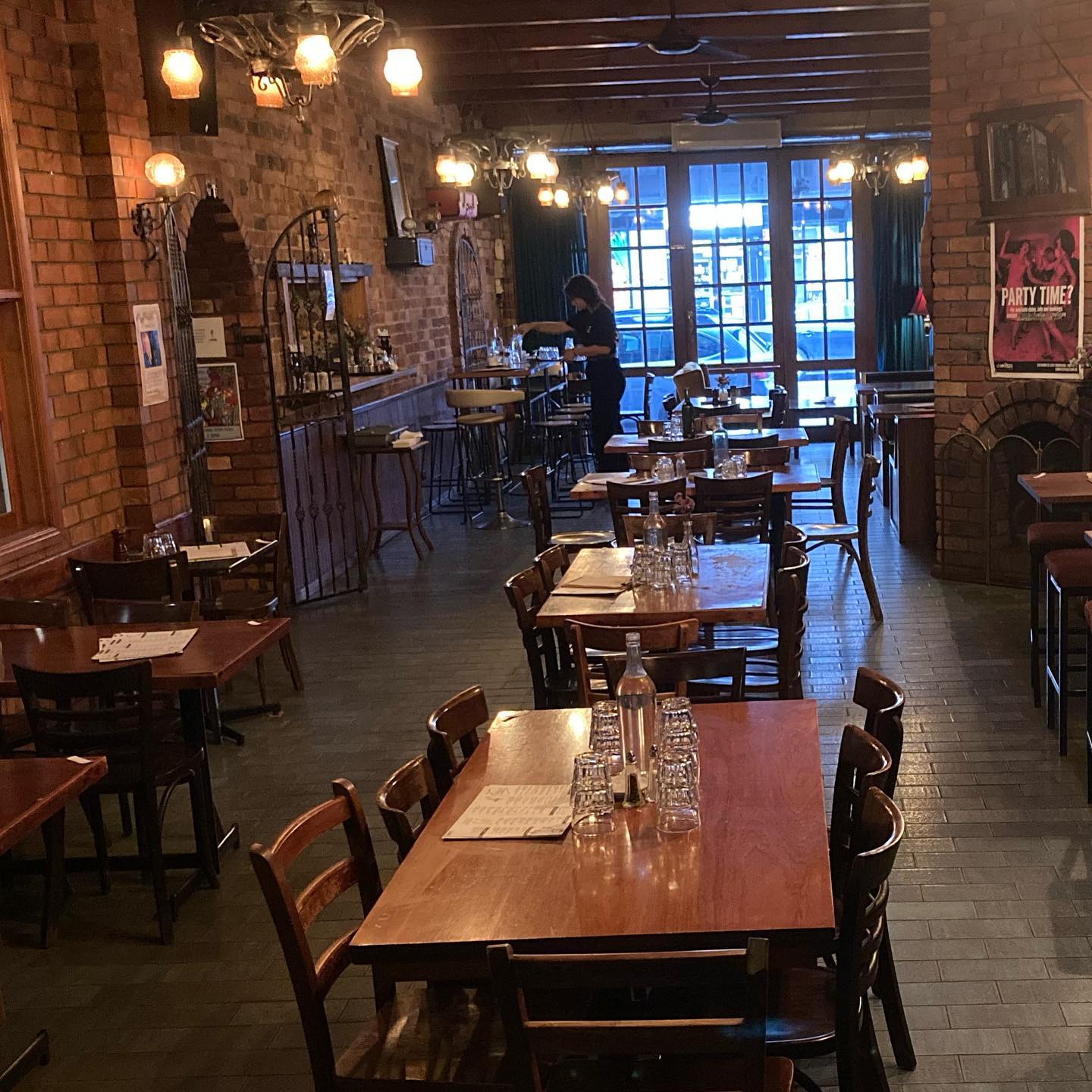 Compass Pizza & Bar