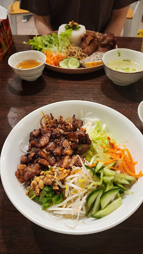 Xin Chào