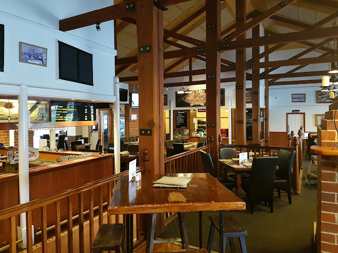 Edwards Tavern
