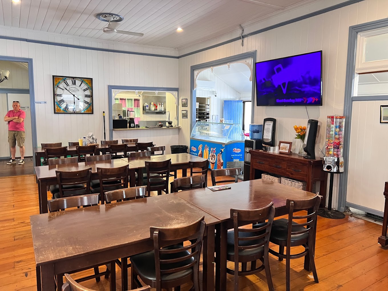 Shelley Inn