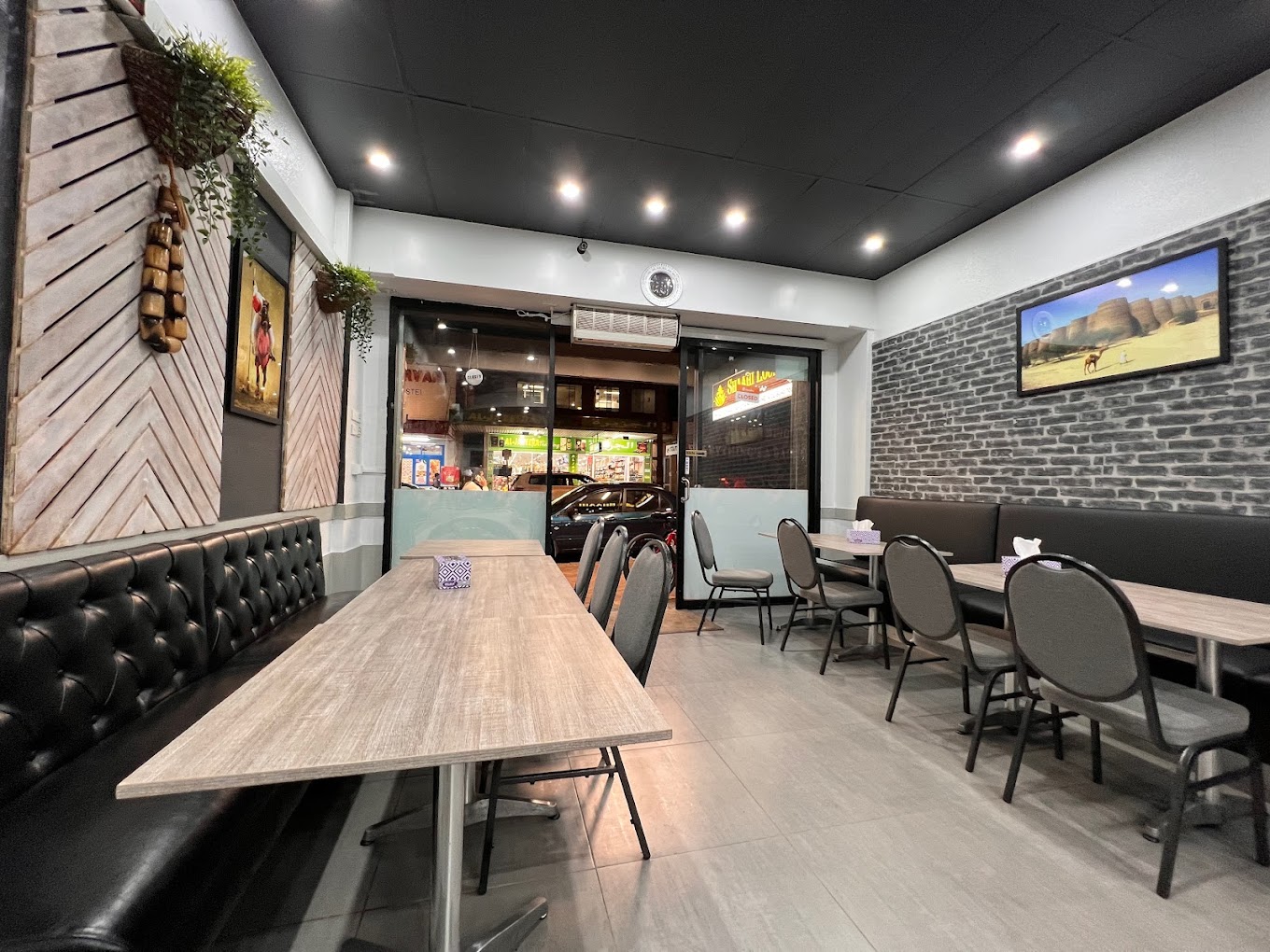 Shaahi Lounge