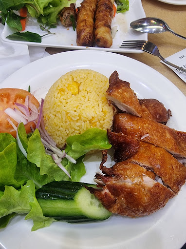 Pho Tau Bay