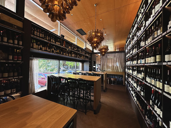 CRU Bar & Cellar
