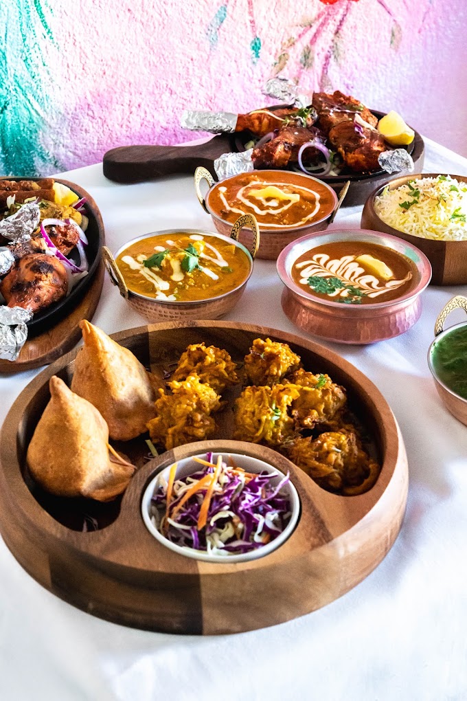 Le Taj Restaurant & Lounge