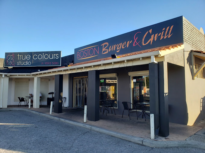 Boston Burger & Grill Waikiki