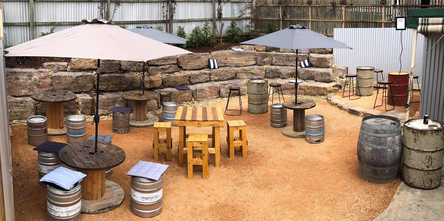 Monroe's Burgers & Beers