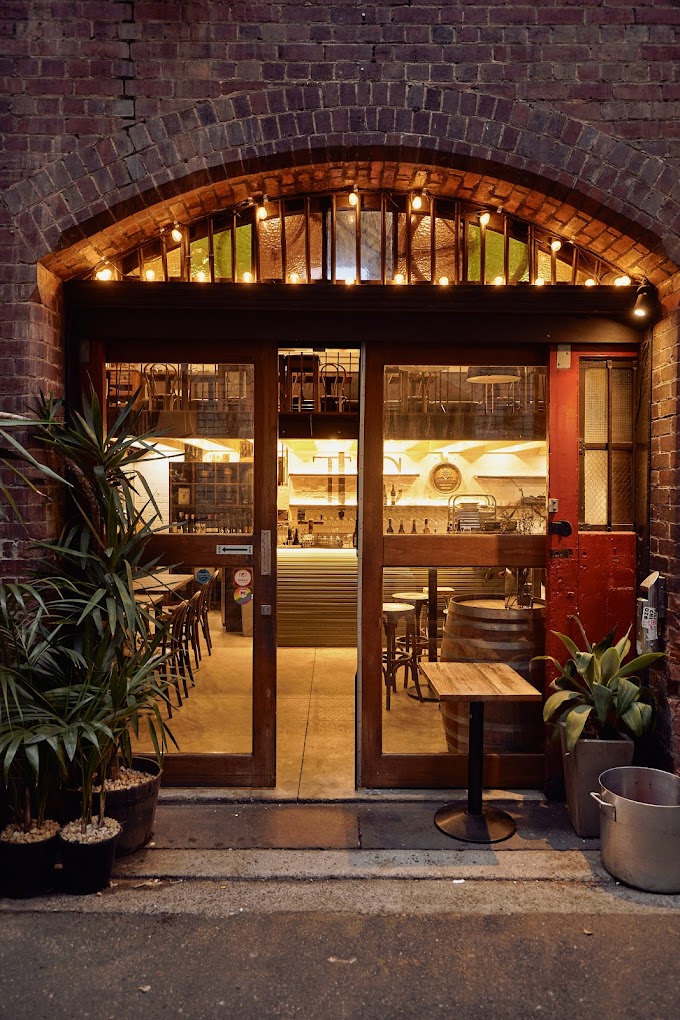 Myrtle Wine Bar