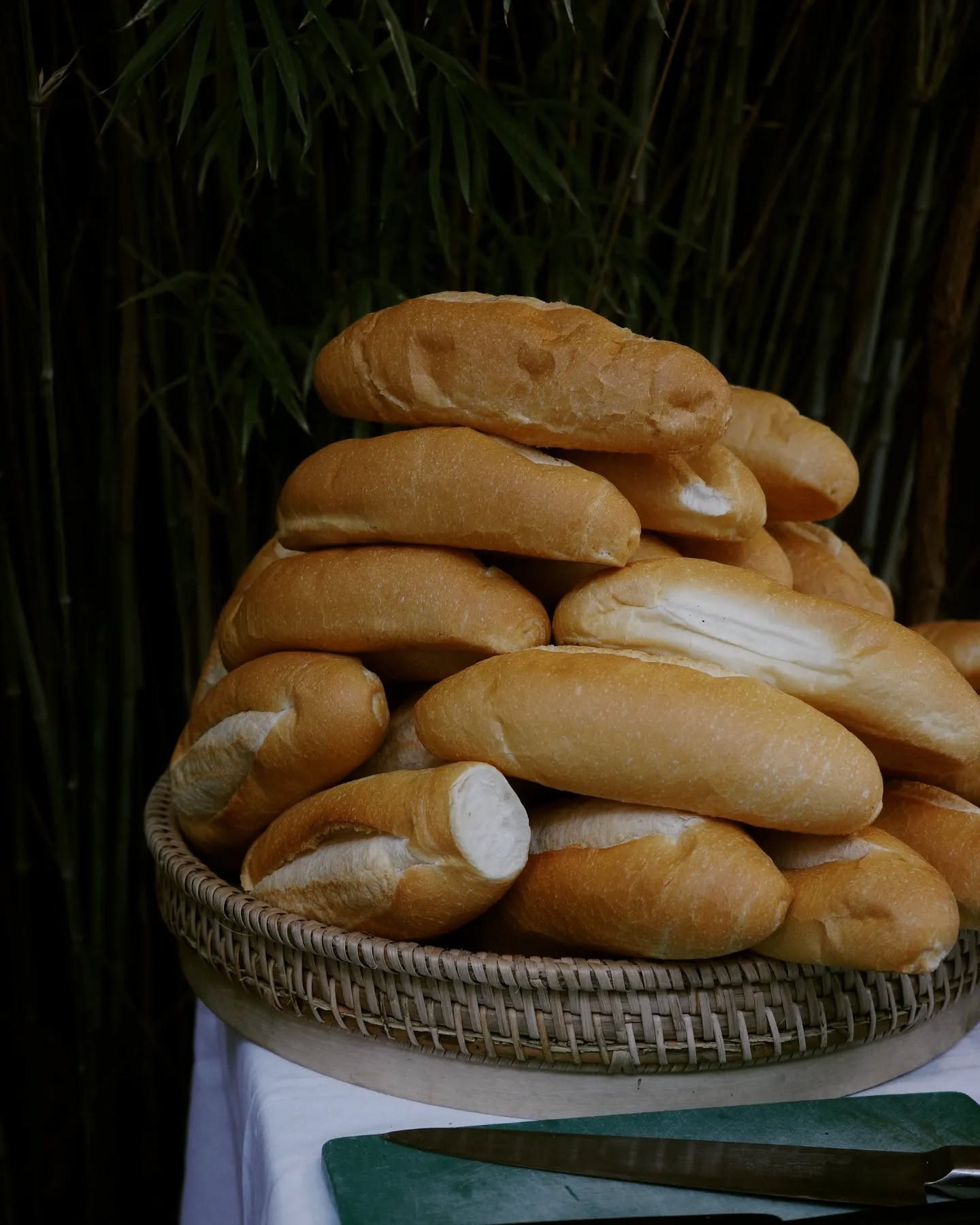 Ca Com Bánh Mì Bar