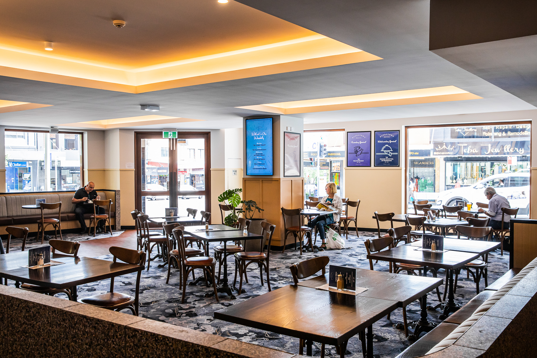 Bankstown Hotel