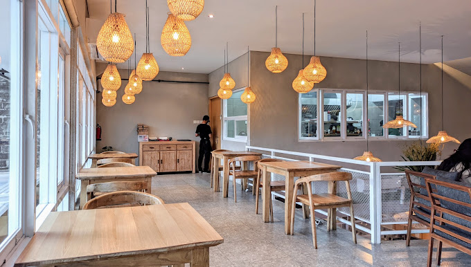 Grande Bistro Bali - Restoran & Cafe Terdekat di Denpasar