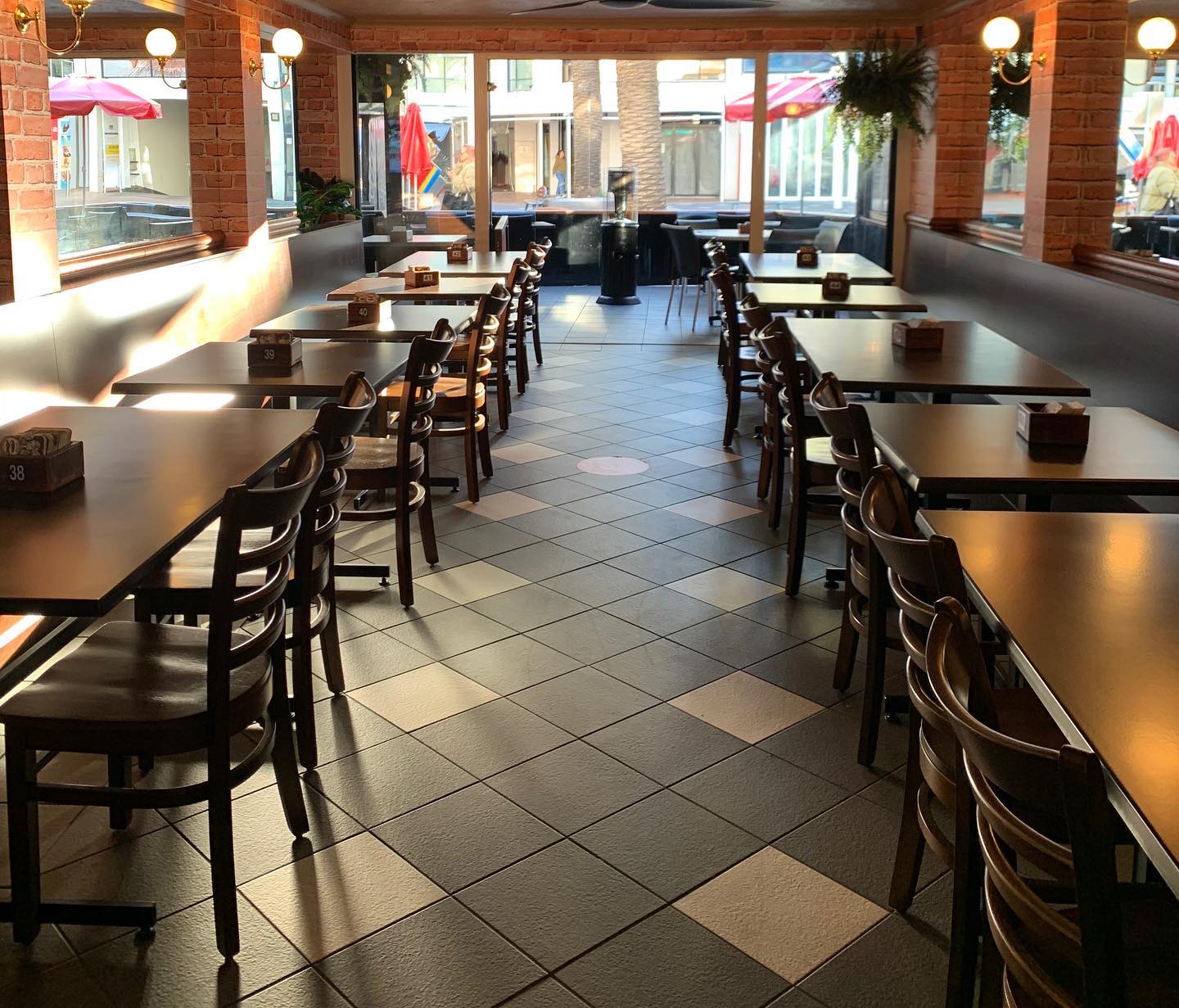 Costa D'oro Italian Restaurant & Pizzeria