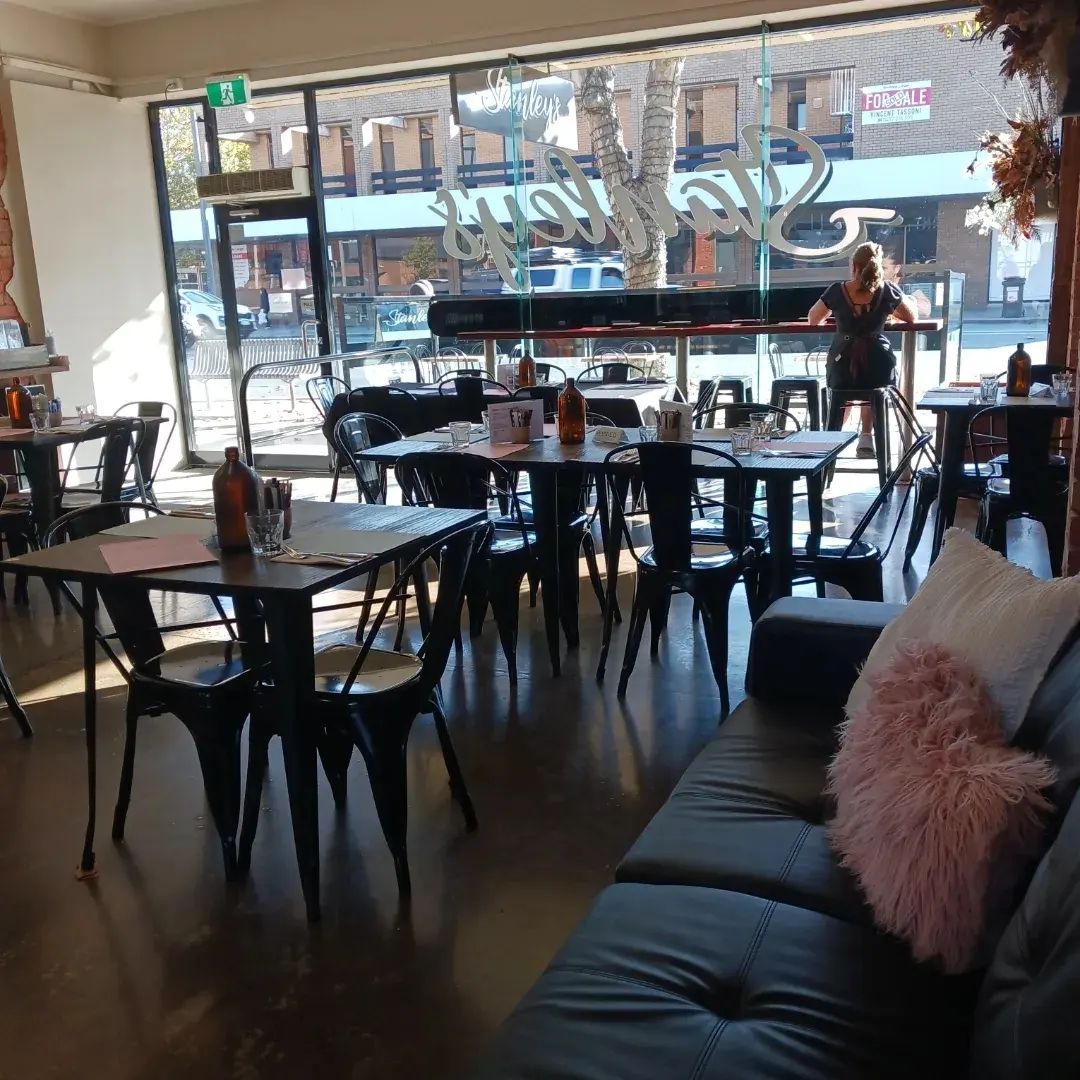 Stanley's Cafe / Restaurant