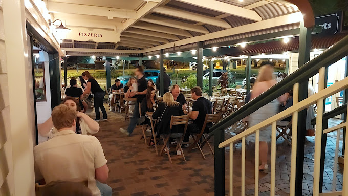 Lenny Pizzeria & Bar