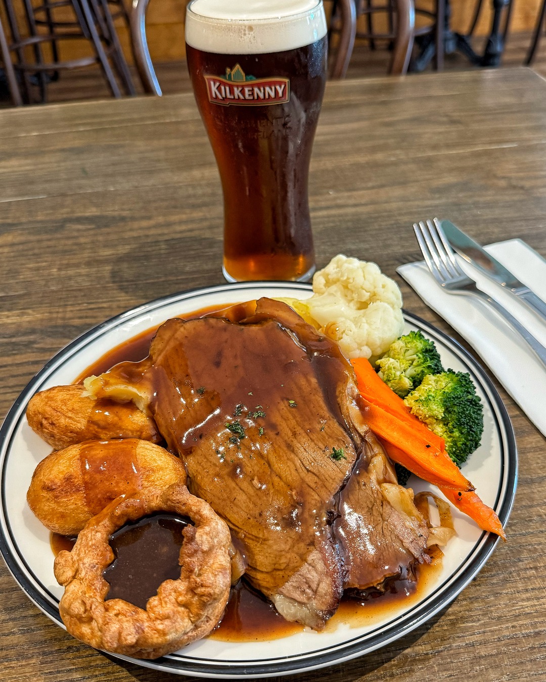 Molly's Irish Pub